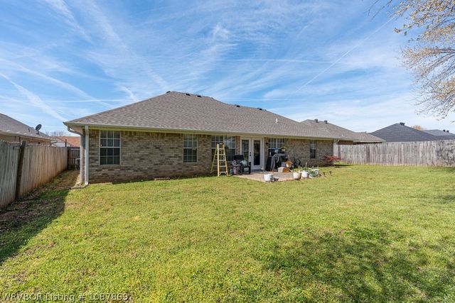 7215 Red Pine Drive, Fort Smith, AR 72916