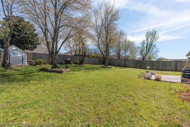 7215 Red Pine Drive, Fort Smith, AR 72916