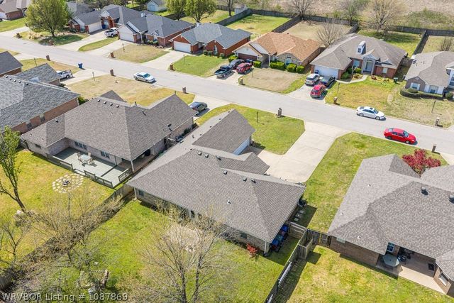 7215 Red Pine Drive, Fort Smith, AR 72916