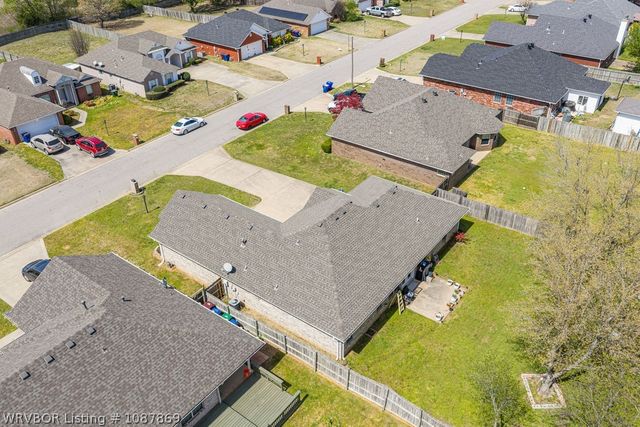 7215 Red Pine Drive, Fort Smith, AR 72916