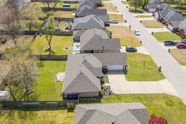 7215 Red Pine Drive, Fort Smith, AR 72916