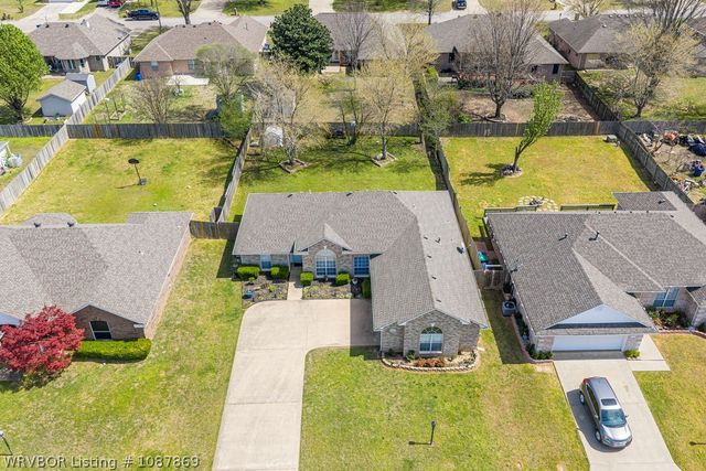 7215 Red Pine Drive, Fort Smith, AR 72916