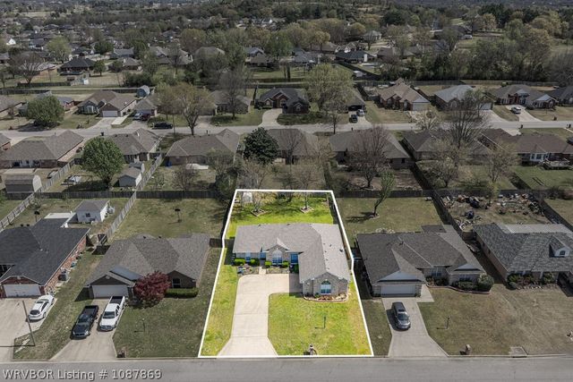 7215 Red Pine Drive, Fort Smith, AR 72916