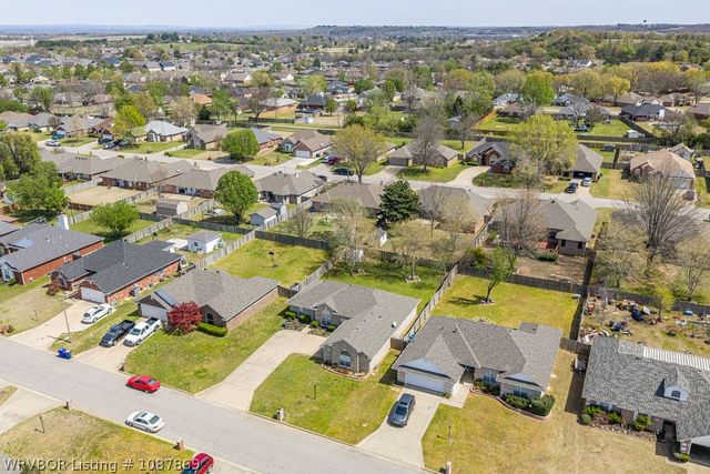 7215 Red Pine Drive, Fort Smith, AR 72916