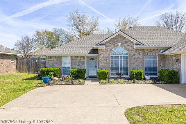 7215 Red Pine Drive, Fort Smith, AR 72916