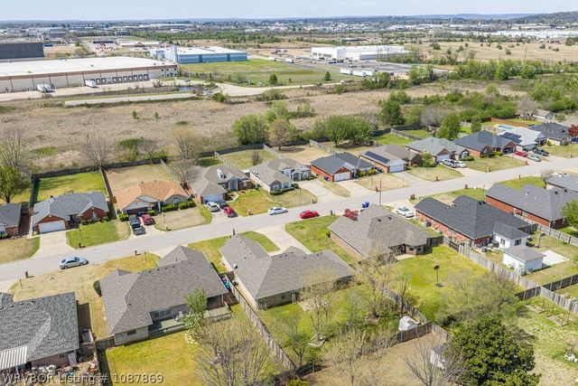 7215 Red Pine Drive, Fort Smith, AR 72916