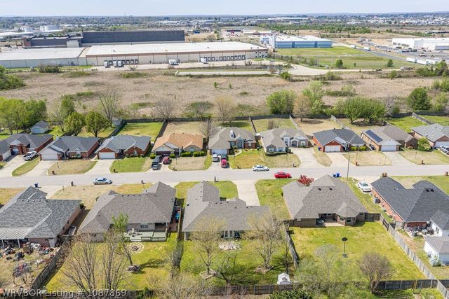 7215 Red Pine Drive, Fort Smith, AR 72916