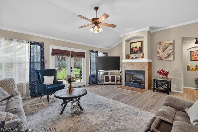 7215 Red Pine Drive, Fort Smith, AR 72916