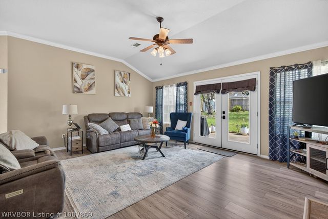 7215 Red Pine Drive, Fort Smith, AR 72916