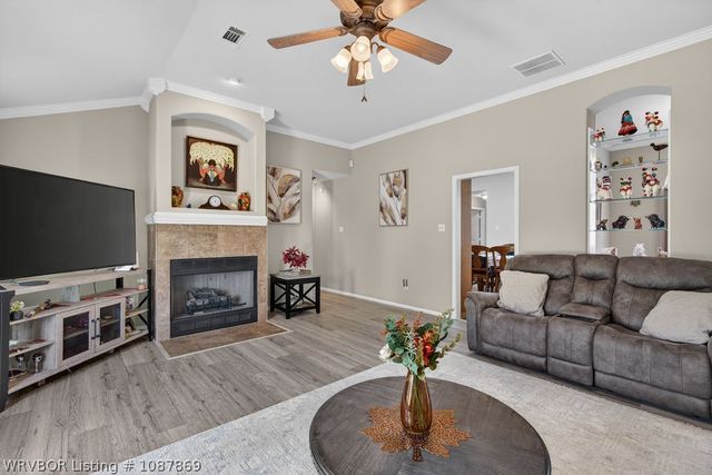 7215 Red Pine Drive, Fort Smith, AR 72916