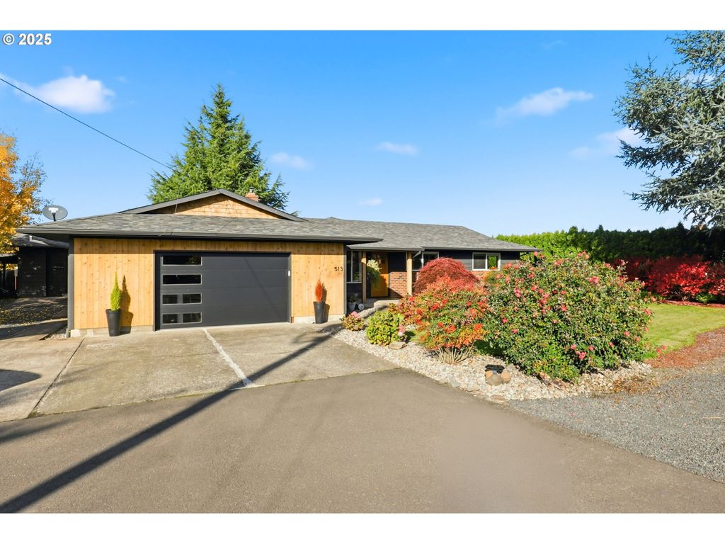 513 ALDER St, Mt Angel, OR 97362