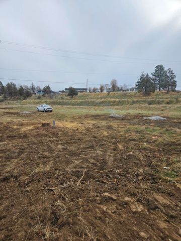 401 NE 6th Street, Madras, OR 97741