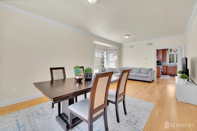 11 Goodrich Street, Iselin, NJ 08830