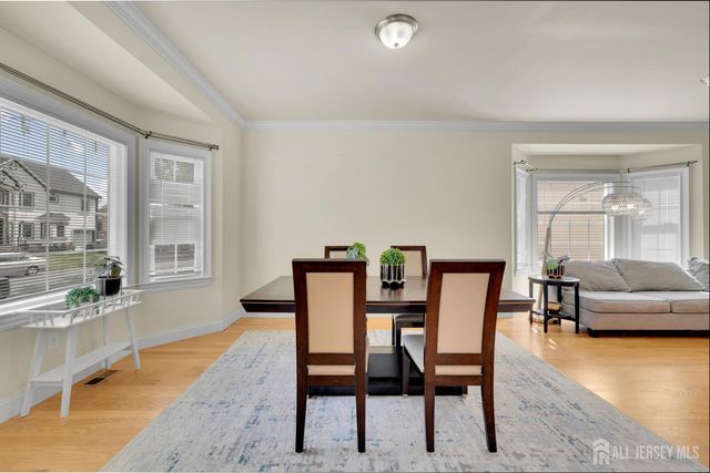 11 Goodrich Street, Iselin, NJ 08830
