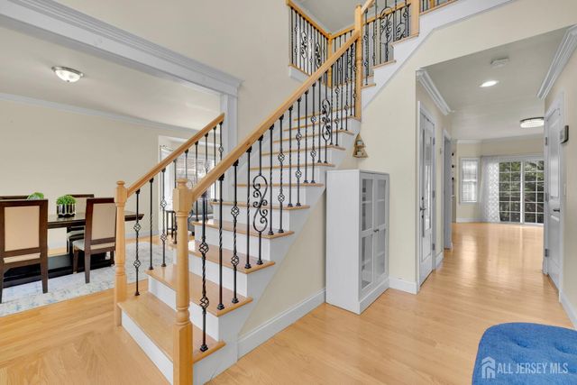 11 Goodrich Street, Iselin, NJ 08830