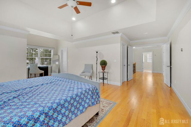 11 Goodrich Street, Iselin, NJ 08830