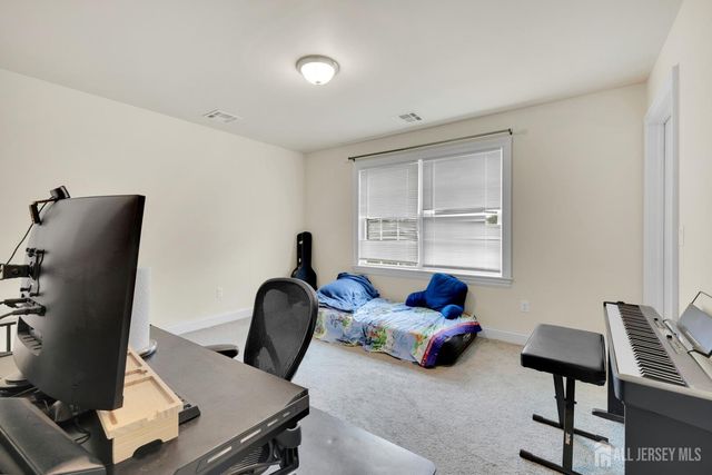11 Goodrich Street, Iselin, NJ 08830