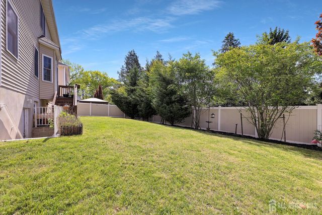 11 Goodrich Street, Iselin, NJ 08830