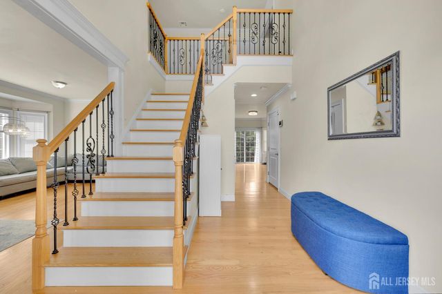 11 Goodrich Street, Iselin, NJ 08830