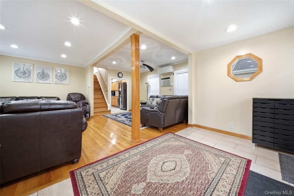 8777 254th Street, Bellerose, NY 11426 — photo 4