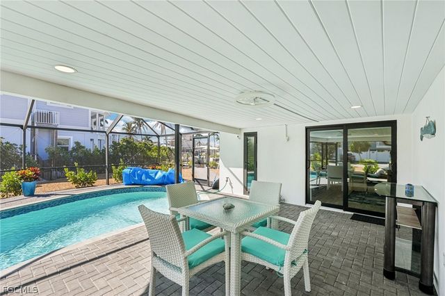 8338 Lagoon RD, Fort Myers Beach, FL 33931