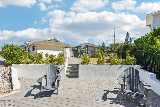 8338 Lagoon RD, Fort Myers Beach, FL 33931