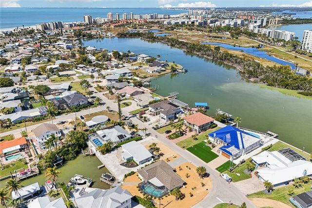 8338 Lagoon RD, Fort Myers Beach, FL 33931