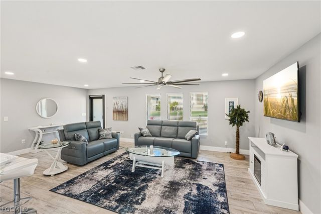 8338 Lagoon RD, Fort Myers Beach, FL 33931