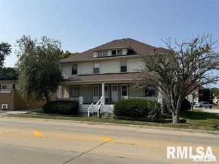 711 1/2 16TH Street, Moline, IL 61265