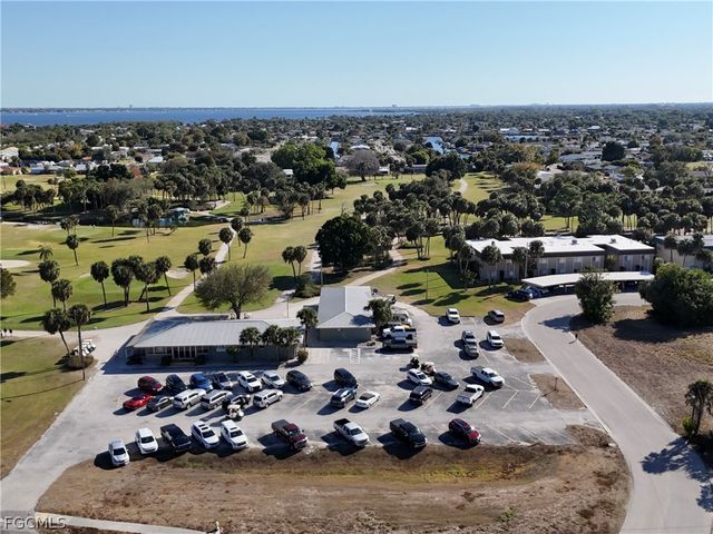 1699 Golf Club DR 3, North Fort Myers, FL 33903