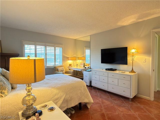 1699 Golf Club DR 3, North Fort Myers, FL 33903