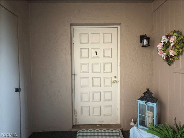 1699 Golf Club DR 3, North Fort Myers, FL 33903