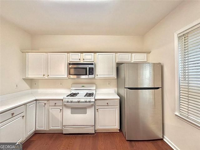 4001 Howell Park Road, Duluth, GA 30096