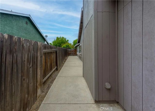 1177 Mirror Lake, Merced, CA 95340