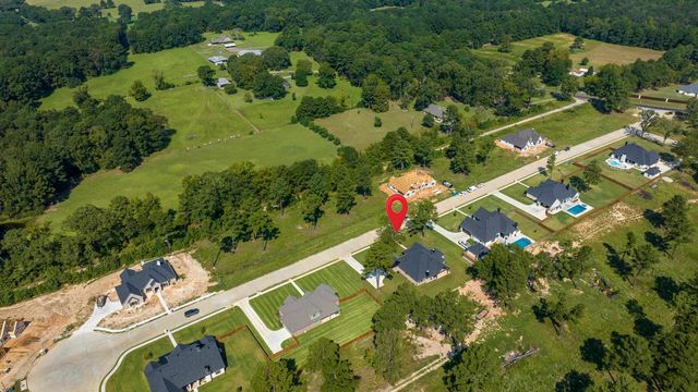 145 Waterfowl Ln, Longview, TX 75602