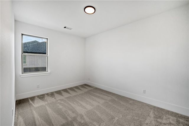 411 Fox Trail, Elm Springs, AR 72762