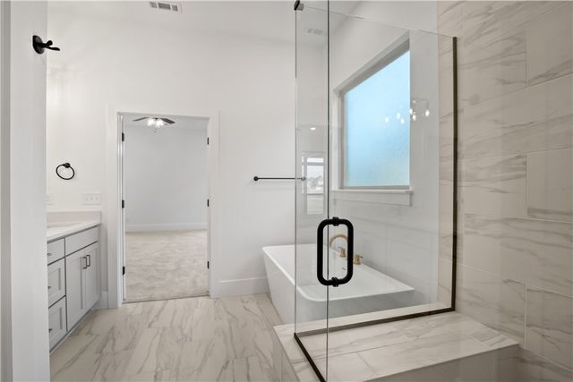 411 Fox Trail, Elm Springs, AR 72762