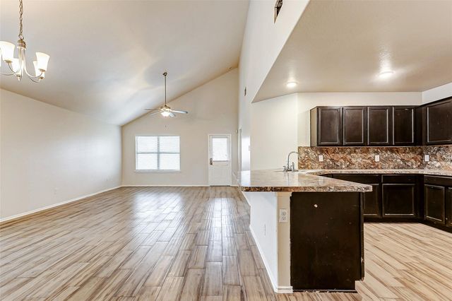 1355 Lariat Ridge Trail, Houston, TX 77049