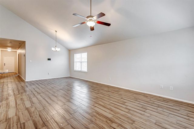 1355 Lariat Ridge Trail, Houston, TX 77049