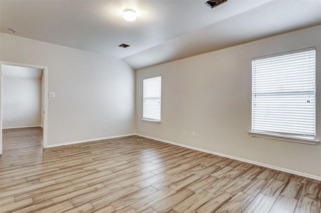 1355 Lariat Ridge Trail, Houston, TX 77049