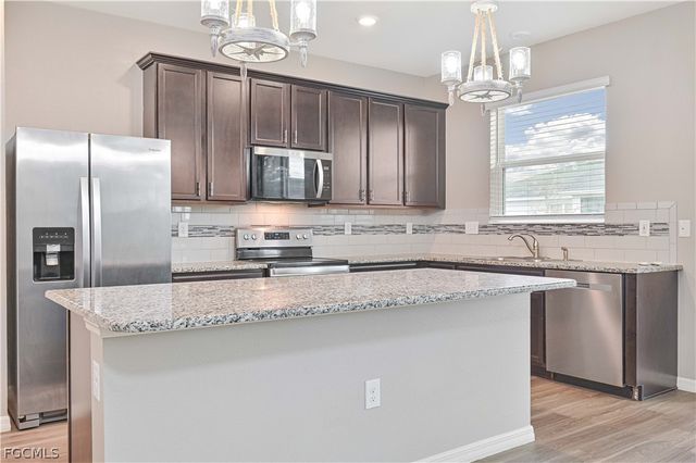 17325 Coastal Ridge DR, Fort Myers, FL 33908