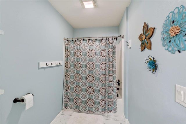 827 Ridge View Lane, Oregon, WI 53575