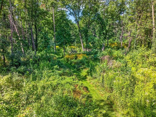 827 Ridge View Lane, Oregon, WI 53575