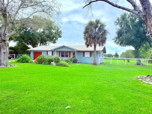 393 SW 72nd Ter, Okeechobee, FL 34974