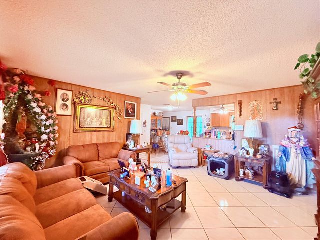 393 SW 72nd Ter, Okeechobee, FL 34974