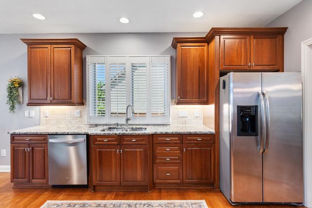 5160 Old Field Court, Westerville, OH 43082