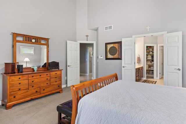 5160 Old Field Court, Westerville, OH 43082