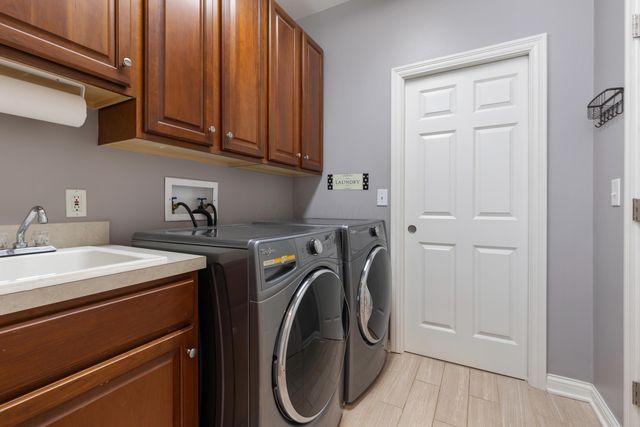 5160 Old Field Court, Westerville, OH 43082