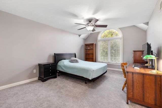 5160 Old Field Court, Westerville, OH 43082