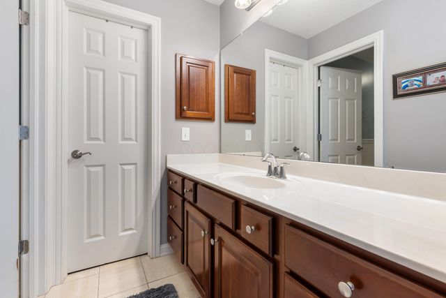 5160 Old Field Court, Westerville, OH 43082